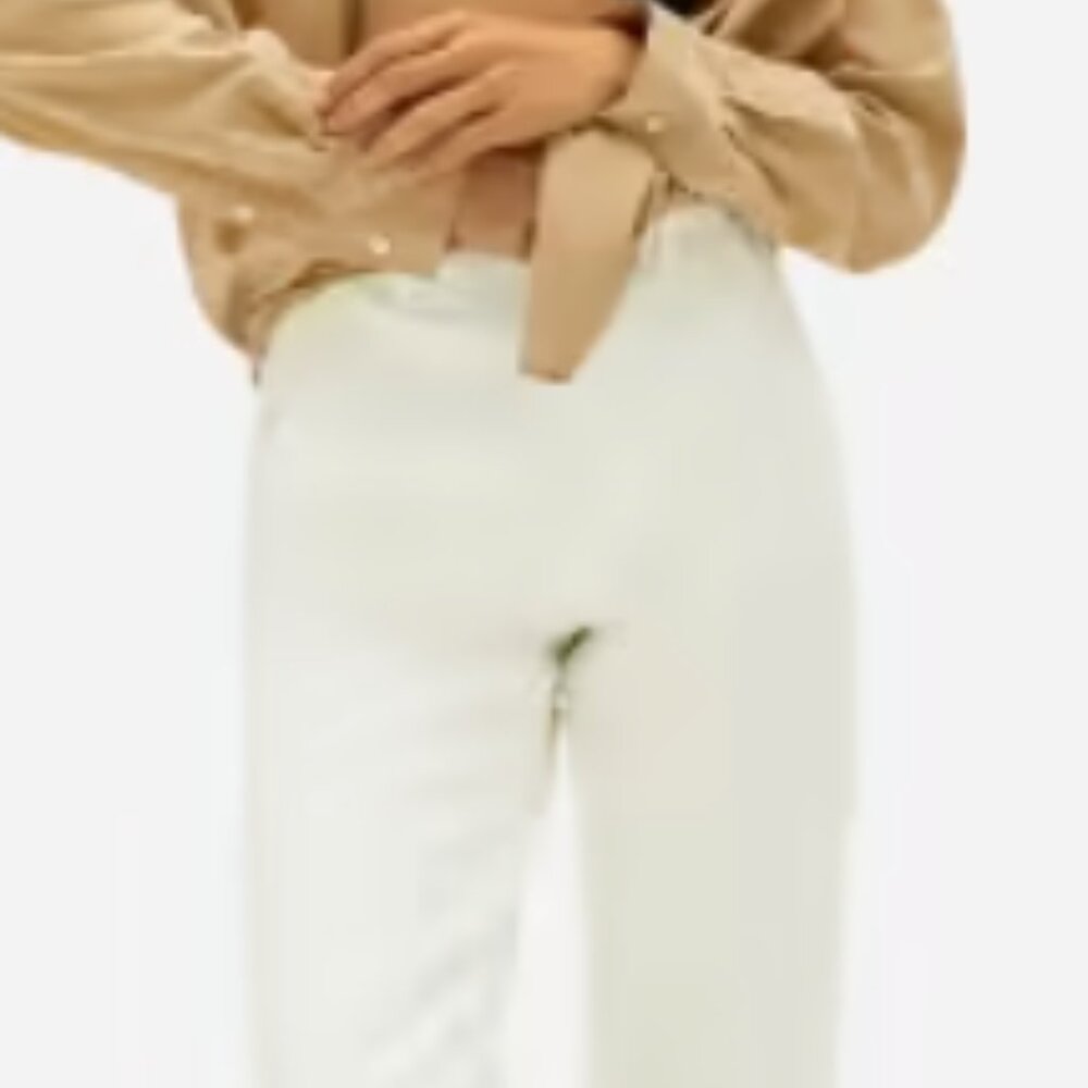 EVERLANE: The Straight-Leg Crop